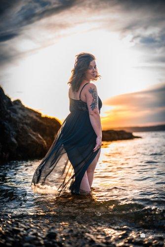 mobile - carousel-hero-element image-0