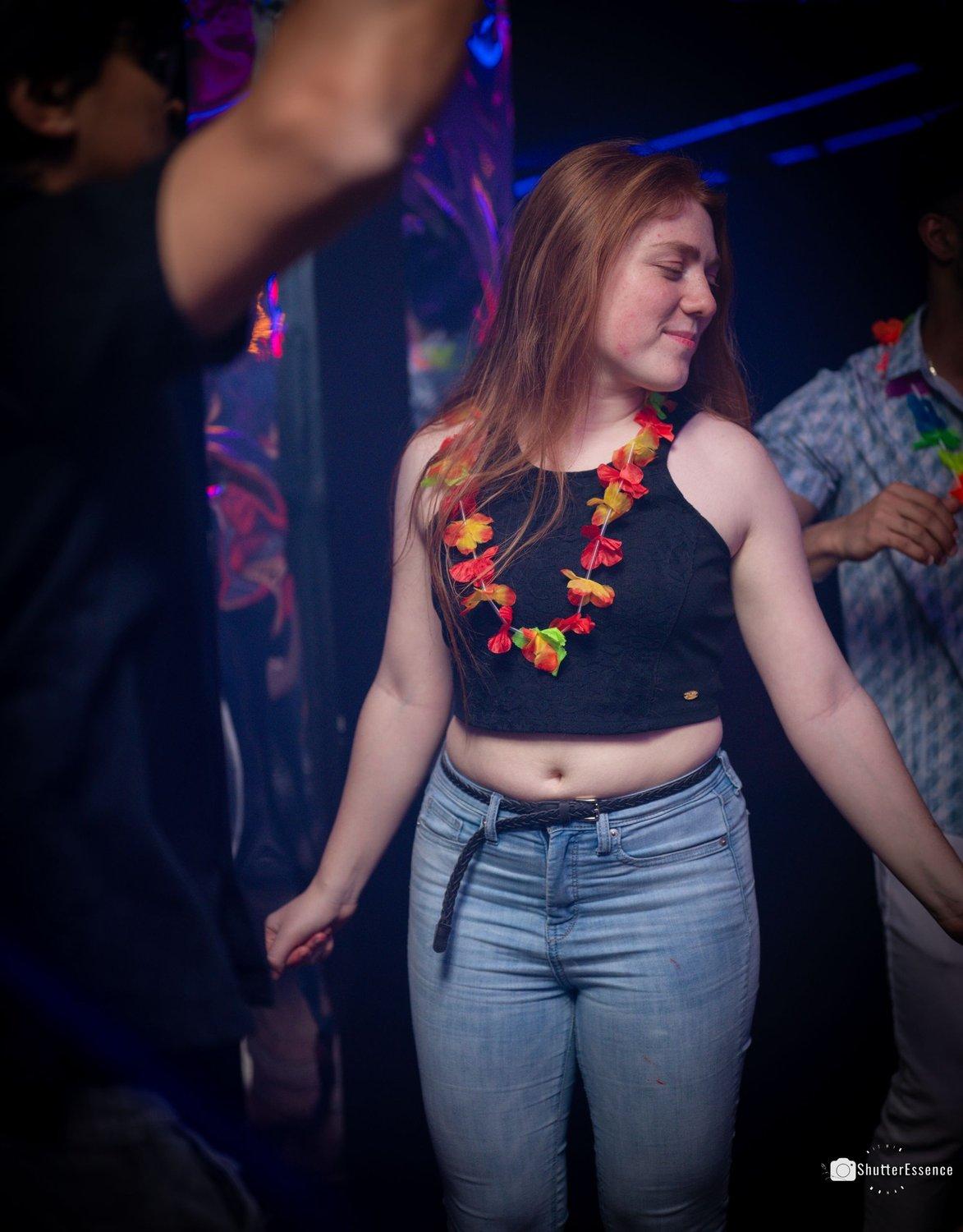 carousel-hero-element image-1